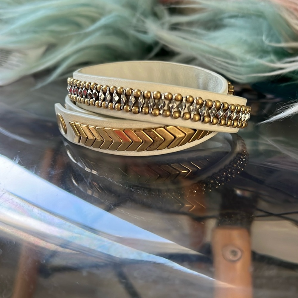 EUC Stella & Dot Leather Wrap Bracelet